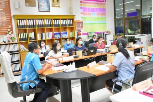 สนง.พมจ.พัทลุง จัดประชุมคณะทำงานกลั่นกรองการขอรับสนับสนุนเงินกองทุนส่งเสริม และพัฒนาคุณภาพชีวิตคนพิการประจำจังหวัดพัทลุง ครั้งที่ 1/2565