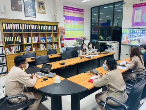 พมจ.พัทลุง ประชุมข้าราชการและเจ้าหน้าที่ในหน่วยงาน เพื่อระดมความคิดเห็น การปรับปรุงแนวทางการช่วยเหลือผู้ประสบปัญหาทางสังคม