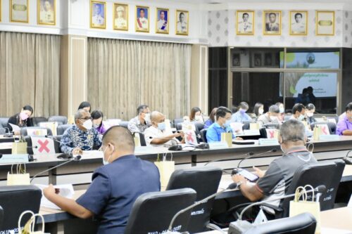 พมจ.พัทลุง ร่วมประชุมคณะกรรมการประสานงานการขับเคลื่อนและขยายผลโครงการอันเนื่องมาจากพระราชดำริและหลักปรัชญาเศษฐกิจพอเพียง จังหวัดพัทลุง ครั้งที่ 1/2565