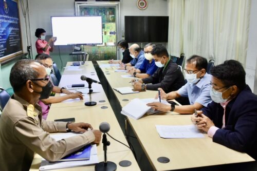 พมจ.พัทลุง ร่วมประชุมหารือการขับเคลื่อนการดำเนินงานศูนย์อำนวยการขจัดความยากจนและพัฒนาคนทุกช่วงวัยอย่างยั่งยืน