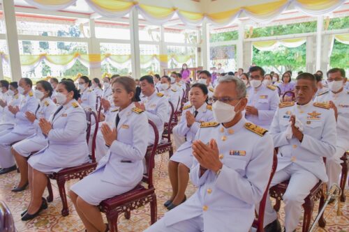 พม.จังหวัดพัทลุง ร่วมพิธีเจริญพระพุทธมนต์ถวายพระราชกุศล